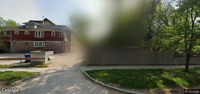 707 Mcmillan Avenue（加拿大曼尼托巴省溫尼伯市）房屋照片