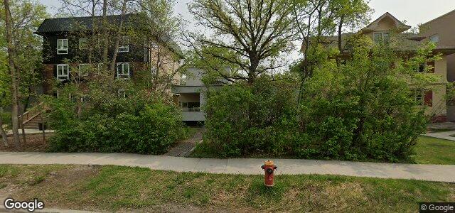 Photo of 900 Grosvenor Avenue in Winnipeg, Manitoba