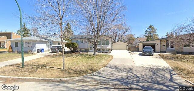 Photo of 112 Whitley Drive in Winnipeg, Manitoba