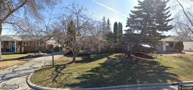 114 Willowmeade Crescent（加拿大曼尼托巴省溫尼伯市）房屋照片