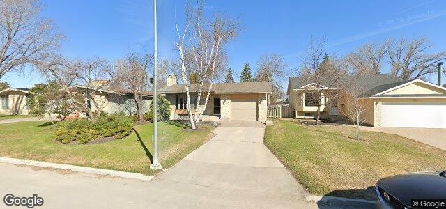 135 Knightsbridge Drive（加拿大曼尼托巴省溫尼伯市）房屋照片