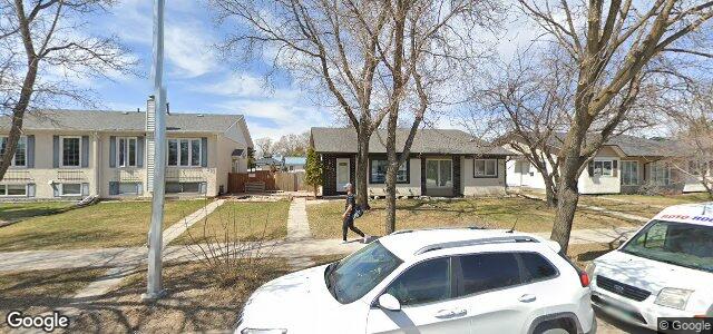 335 Meadowood Drive（加拿大曼尼托巴省溫尼伯市）房屋照片