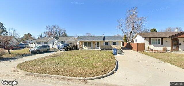 Photo of 38 Olivewood Crescent in Winnipeg, Manitoba