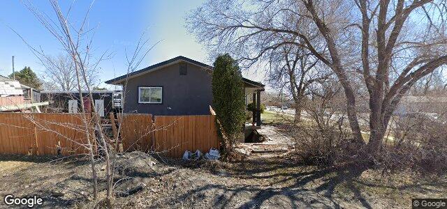 401 Meadowood Drive（加拿大曼尼托巴省溫尼伯市）房屋照片