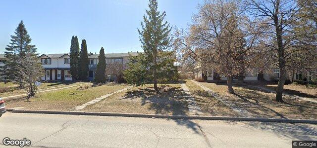 Photo of 476 Meadowood Drive in Winnipeg, Manitoba