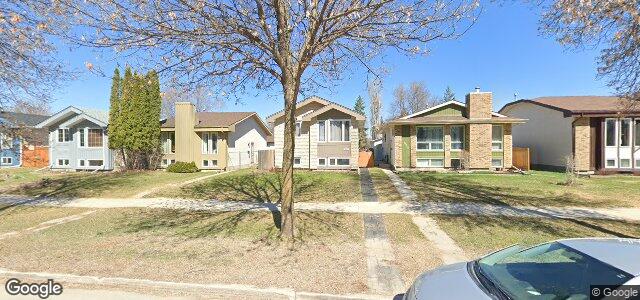 667 Novavista Drive（加拿大曼尼托巴省溫尼伯市）房屋照片