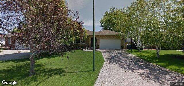 Photo of 15 Parkwater Crescent in Winnipeg, Manitoba