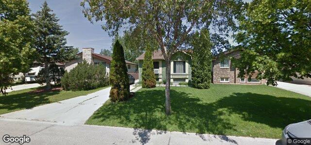 203 Lynn Lake Drive（加拿大曼尼托巴省溫尼伯市）房屋照片