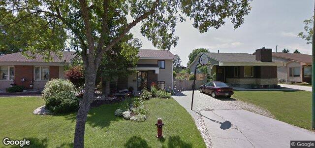 230 Lynn Lake Drive（加拿大曼尼托巴省溫尼伯市）房屋照片