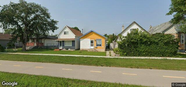 Photo of 311 Pandora Avenue E in Winnipeg, Manitoba