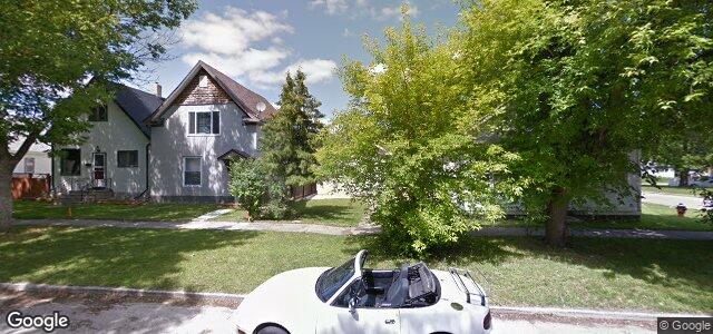 Photo of 431 Melrose Avenue E in Winnipeg, Manitoba