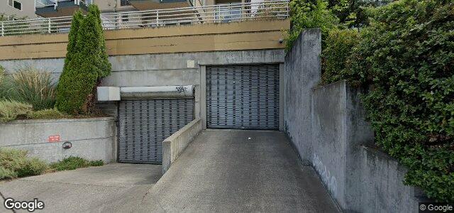 Photo of 432 Melrose Avenue E in Winnipeg, Manitoba