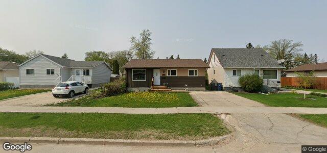 115 Riel Avenue（加拿大曼尼托巴省溫尼伯市）房屋照片