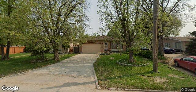 176 Riel Avenue（加拿大曼尼托巴省溫尼伯市）房屋照片