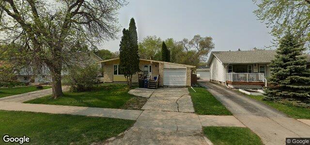 235 Riel Avenue（加拿大曼尼托巴省溫尼伯市）房屋照片