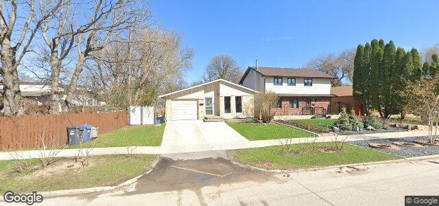 391 Riel Avenue（加拿大曼尼托巴省溫尼伯市）房屋照片