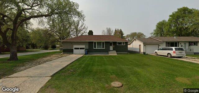 Larawan ng 75 Riverbend Avenue sa Winnipeg, Manitoba