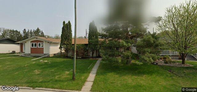 82 Robertson Crescent（加拿大曼尼托巴省溫尼伯市）房屋照片