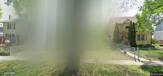 585 Strathcona Street（加拿大曼尼托巴省溫尼伯市）房屋照片