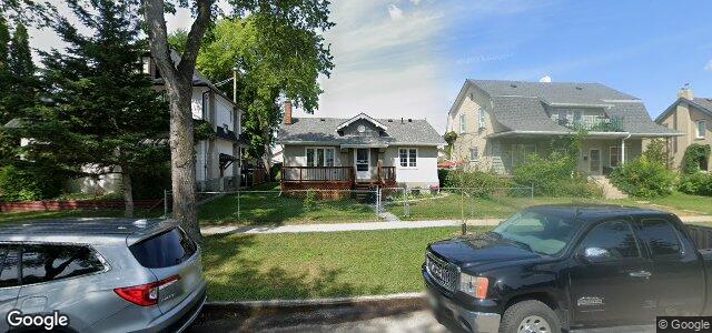 666 Strathcona Street（加拿大曼尼托巴省溫尼伯市）房屋照片