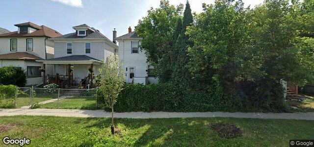 687 Strathcona Street（加拿大曼尼托巴省溫尼伯市）房屋照片