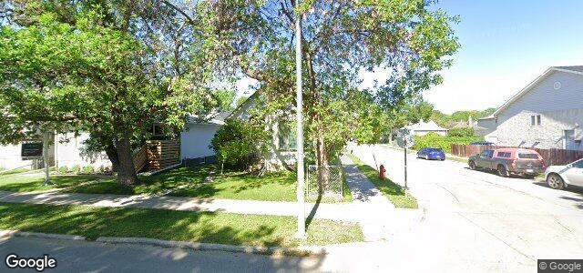 704 Valour Road（加拿大曼尼托巴省溫尼伯市）房屋照片