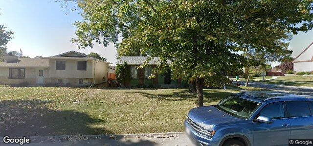 102 Perry Bay（加拿大曼尼托巴省温尼伯市）房屋照片