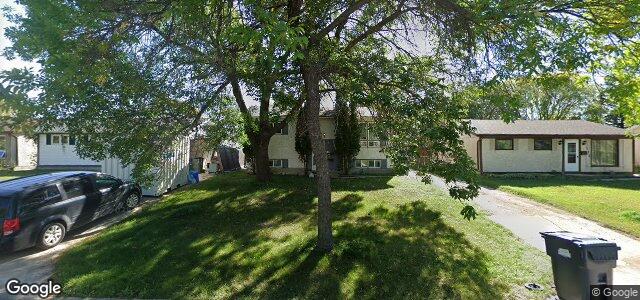 114 Balaban Place（加拿大曼尼托巴省溫尼伯市）房屋照片