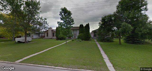 132 Atwood Street（加拿大曼尼托巴省溫尼伯市）房屋照片