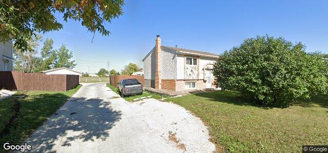 135 Balaban Place（加拿大曼尼托巴省溫尼伯市）房屋照片