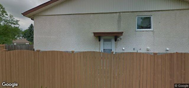 305 Hatcher Road（加拿大曼尼托巴省溫尼伯市）房屋照片