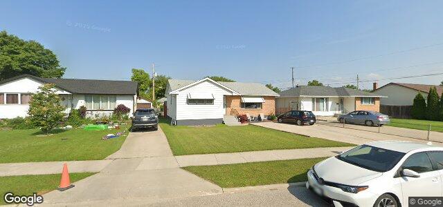 445 Locksley Bay（加拿大曼尼托巴省溫尼伯市）房屋照片