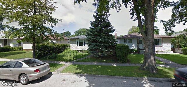 Photo of 627 Prince Rupert Avenue in Winnipeg, Manitoba