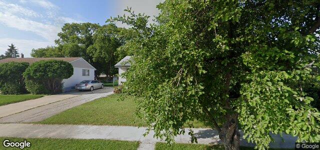 712 Robin Hood Crescent（加拿大曼尼托巴省溫尼伯市）房屋照片