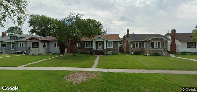 Photo of 212 Donalda Avenue in Winnipeg, Manitoba