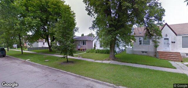 Photo of 381 Melbourne Avenue in Winnipeg, Manitoba