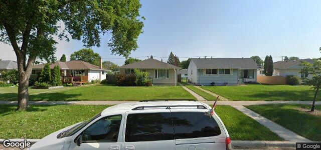 451 Neil Avenue（加拿大曼尼托巴省溫尼伯市）房屋照片