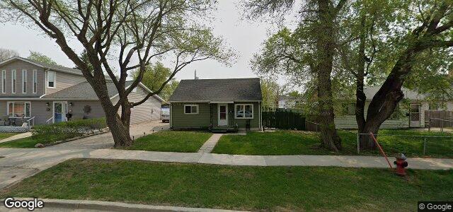 18 St Vital Road（加拿大曼尼托巴省溫尼伯市）房屋照片