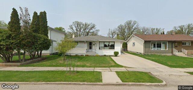 33 Bronstone Boulevard（加拿大曼尼托巴省溫尼伯市）房屋照片