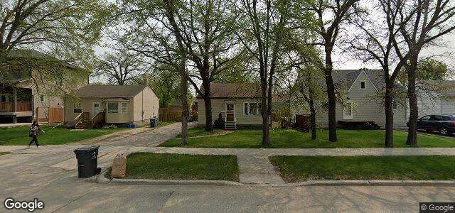 38 St Vital Road（加拿大曼尼托巴省溫尼伯市）房屋照片