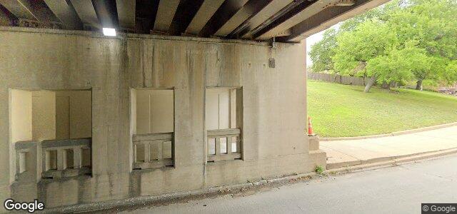 323 Elm Street（加拿大曼尼托巴省溫尼伯市）房屋照片