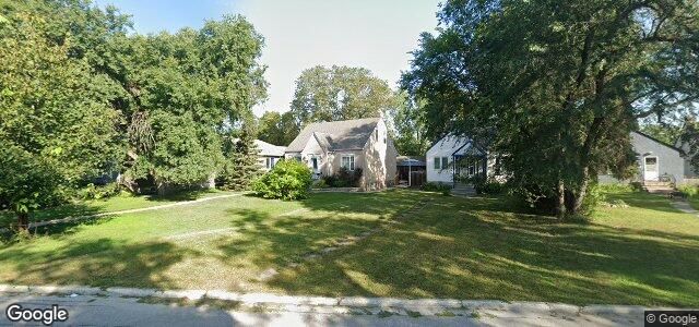 Photo of 207 Enfield Crescent in Winnipeg, Manitoba