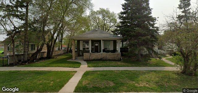 208 Pinedale Avenue（加拿大曼尼托巴省溫尼伯市）房屋照片