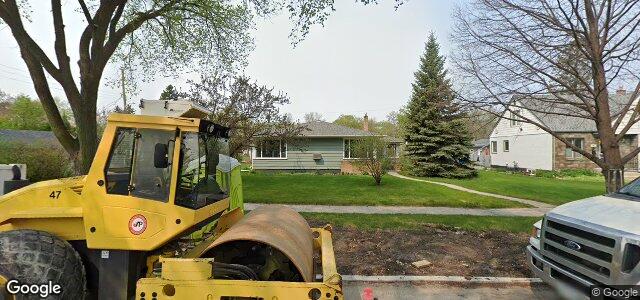 Larawan ng 21 Lawndale Avenue sa Winnipeg, Manitoba