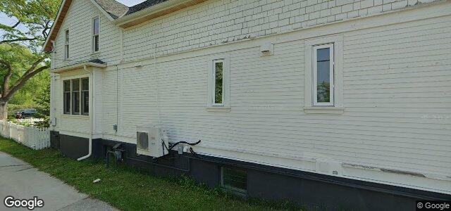 694 Academy Road（加拿大曼尼托巴省溫尼伯市）房屋照片