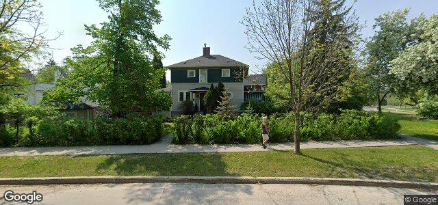 696 Academy Road（加拿大曼尼托巴省溫尼伯市）房屋照片