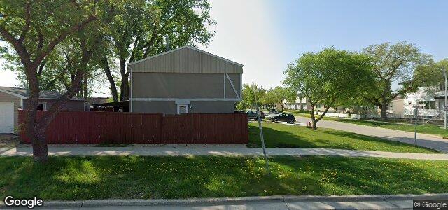 Photo of 5 Villeneuve Boulevard in Winnipeg, Manitoba