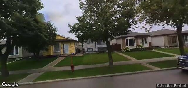 1302 Devonshire Drive W（加拿大曼尼托巴省溫尼伯市）房屋照片