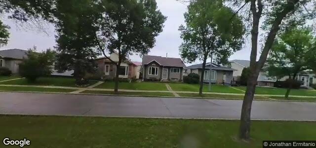 1325 Devonshire Drive W（加拿大曼尼托巴省溫尼伯市）房屋照片