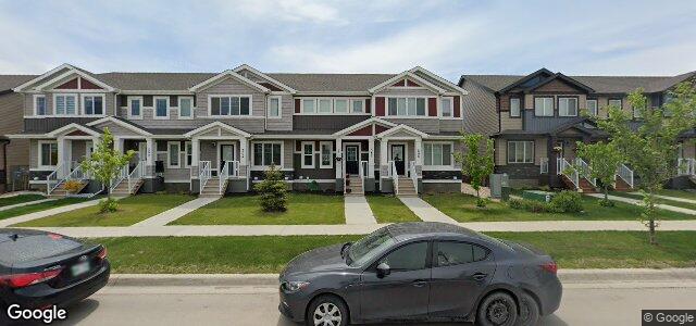 Photo of 586 Transcona Boulevard in Winnipeg, Manitoba